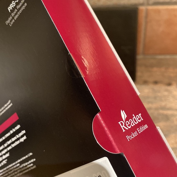 NWOT Sony Reader: Pocket Edition - Picture 9 of 10